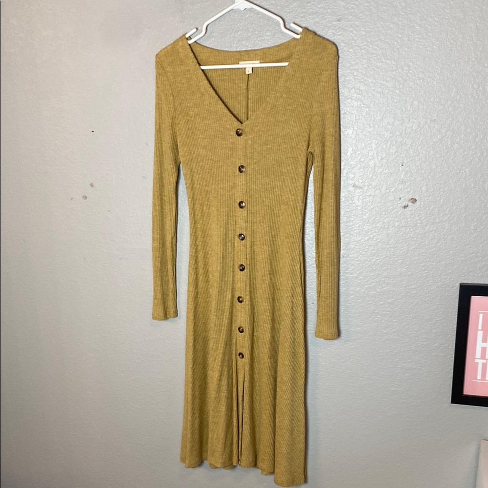 Stevie Hender Yellow Ribbed V-Neck Midi Dress
